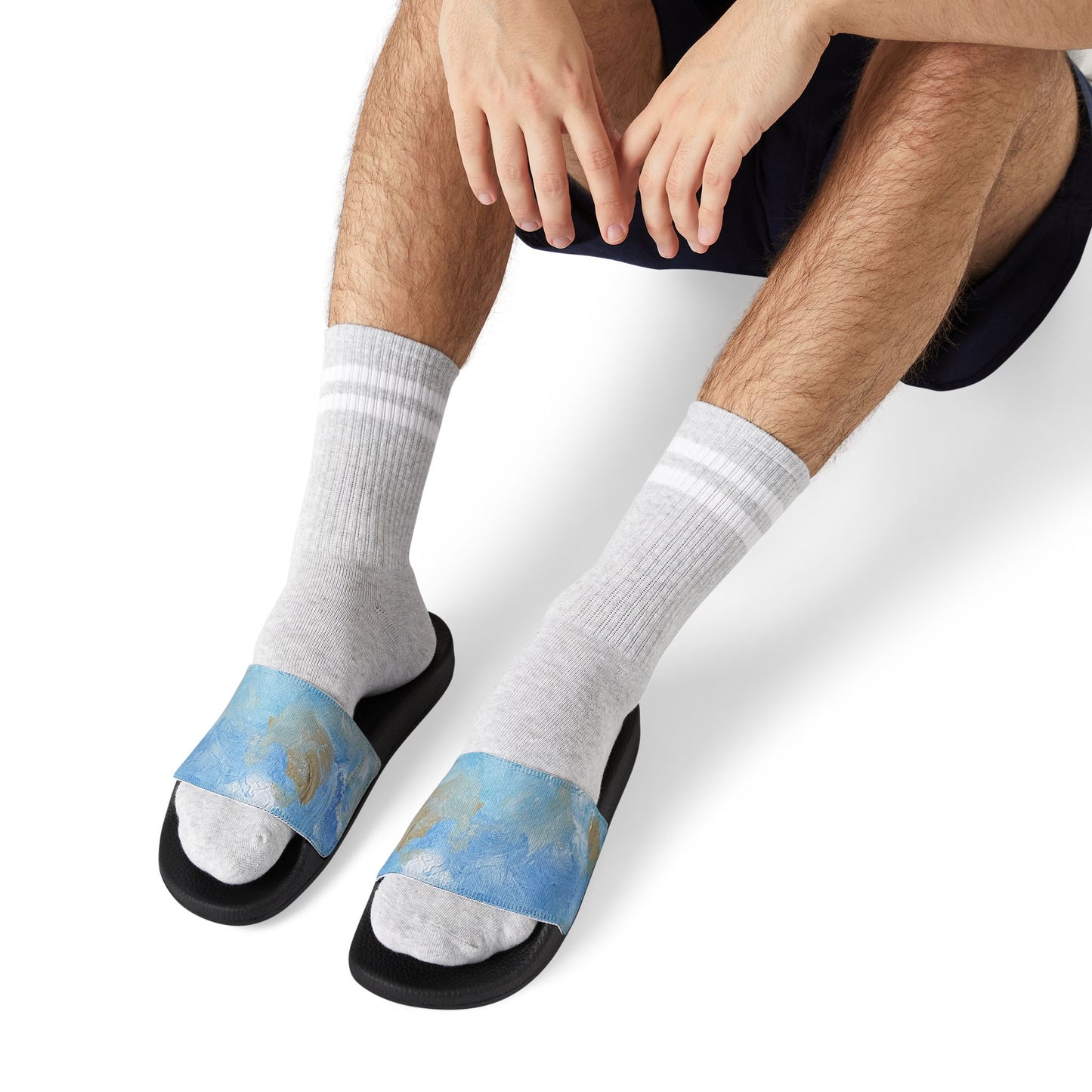 Earing On The Side Of Wispy Men's Removable-Strap Sandals